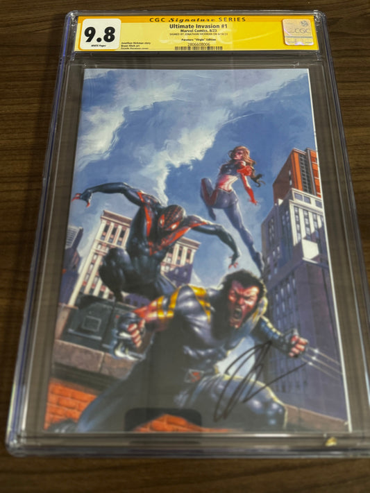 ULTIMATE INVASION #1 [SIGNED JONATHAN HICKMAN] DAVIDE PARATORE EXCLUSIVE VIRGIN VAR CGC 9.8 SS YELLOW LABEL [IN STOCK]